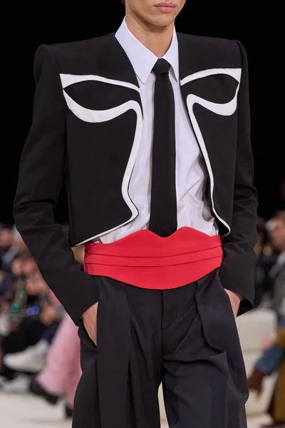 Look 23